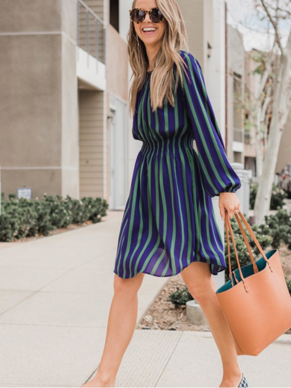 Ann Taylor Vertical Navy & Green Striped Blouson Sleeve Dress - Picture 2 of 12